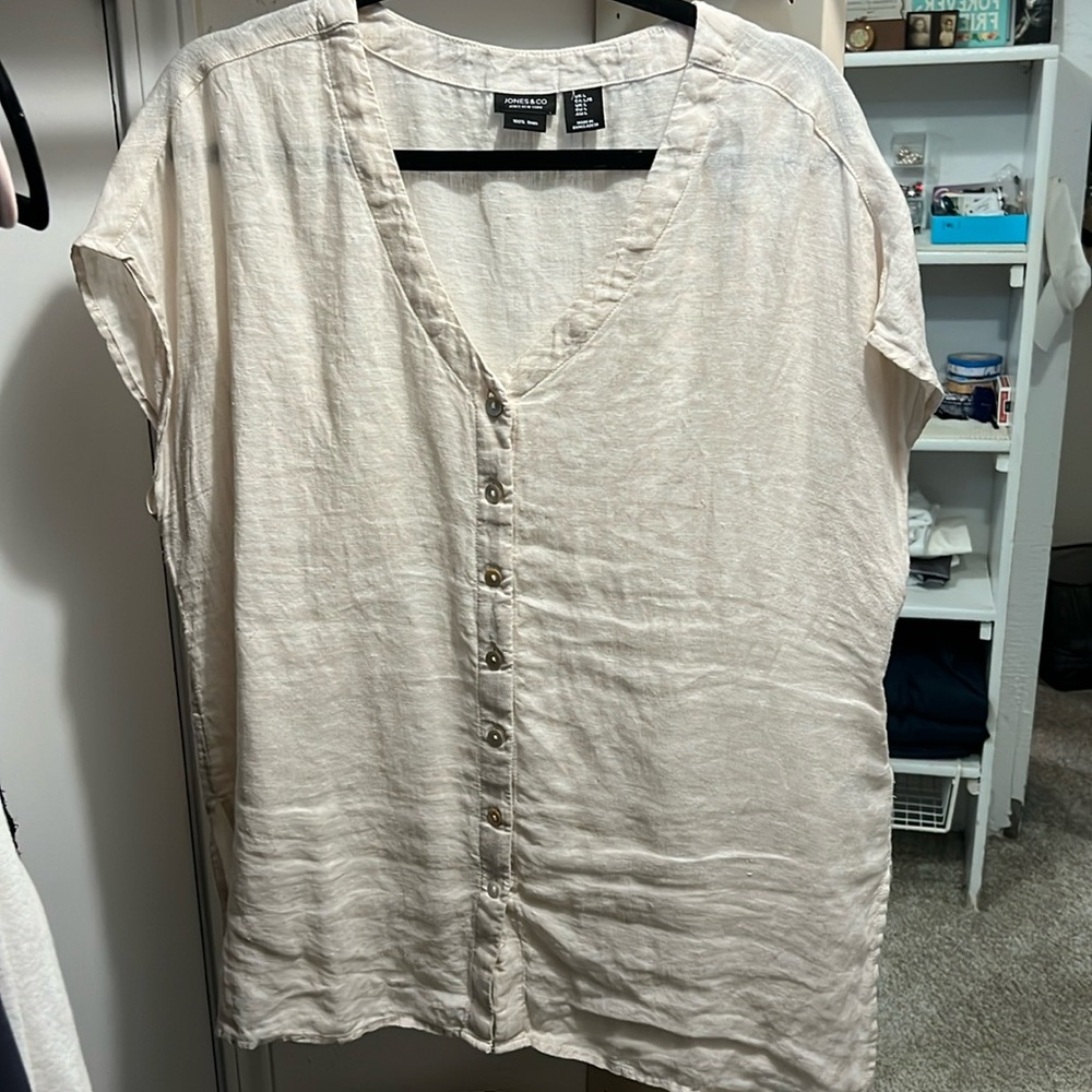Jones & CO 100% Linen shirt.
